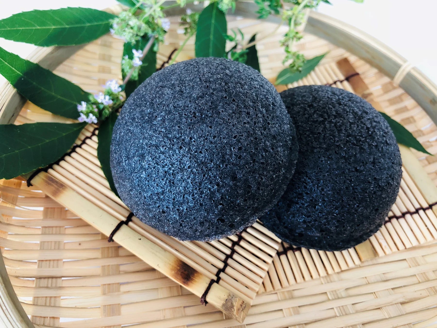 Charcoal Konjac Sponge (Facial Exfoliator)