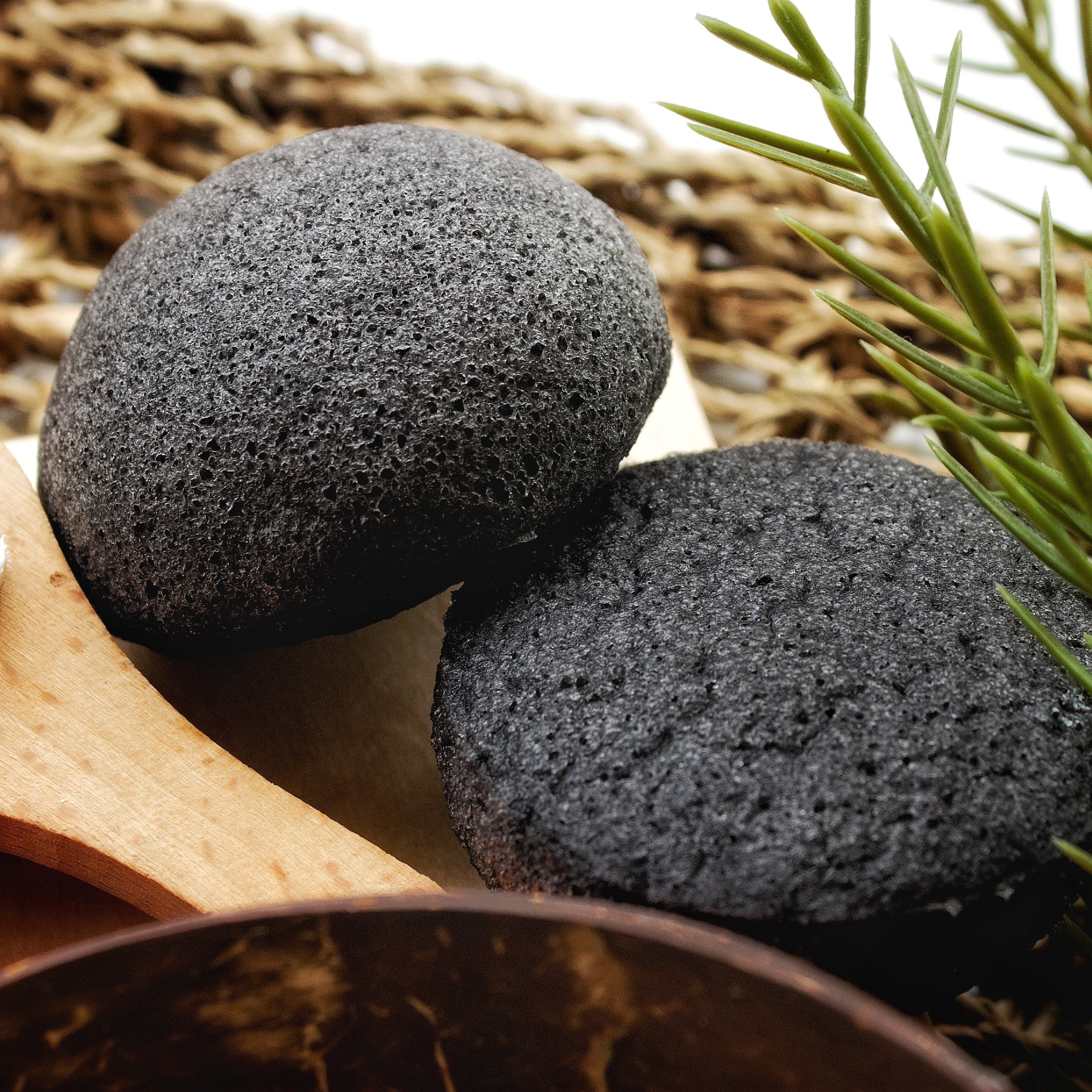 Charcoal Konjac Sponge (Facial Exfoliator)